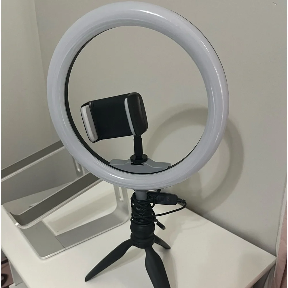 UBeesize light and tripod